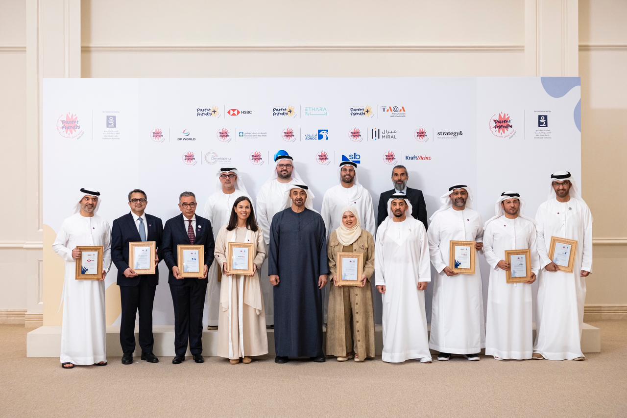 UAE President Honours Institutions Awarded Parent-Friendly Label